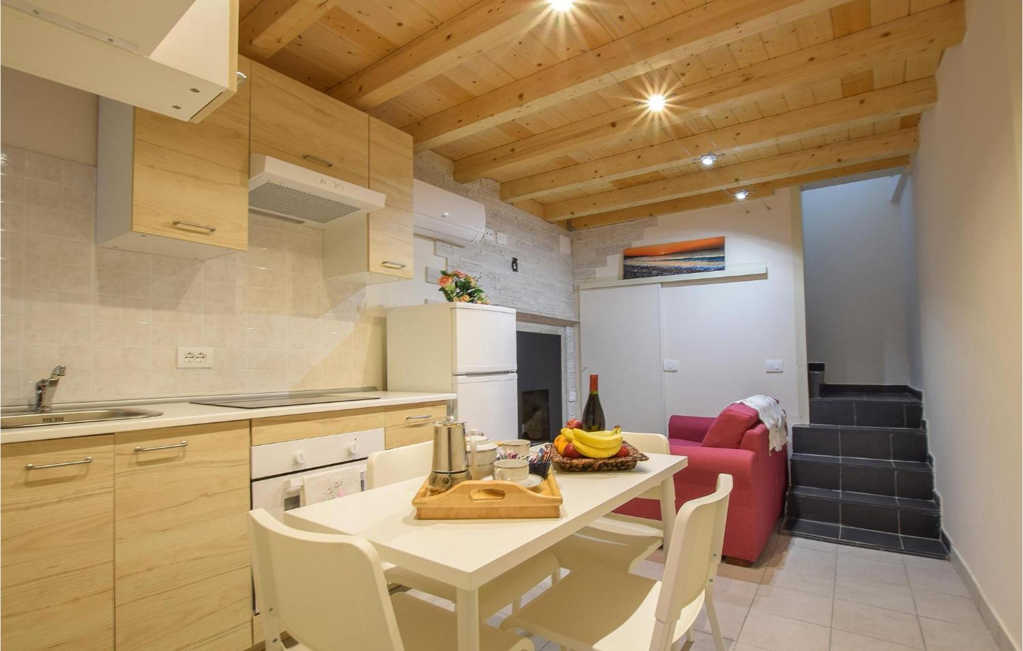 Stunning Apartment In Monte Isola With Kitchen المظهر الخارجي الصورة